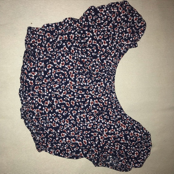 Floral Crop Top - Picture 3 of 3